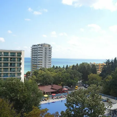 Perunika Golden Sands