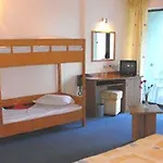 перуника 3* Златни пясъци