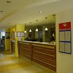 перуника 3*