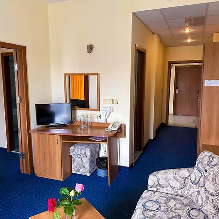 Perunika 골든샌드