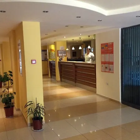 Отель Perunika 3*